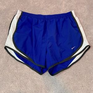 Nike Women’s Tempo Running Shorts in Size Medium. Color: Royal Blue and White.